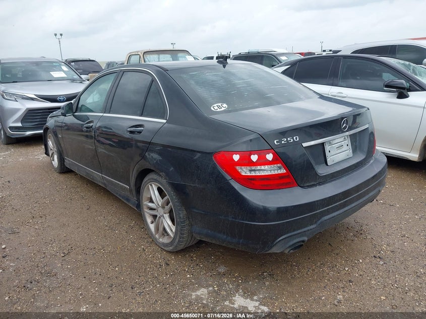 2012 Mercedes-benz C class VIN WDDGF4HB9CR194740 IAAI salvage auction — NORMAL WEAR, Original (Texas), sold $500 on 2026-07-29 (photo 3)