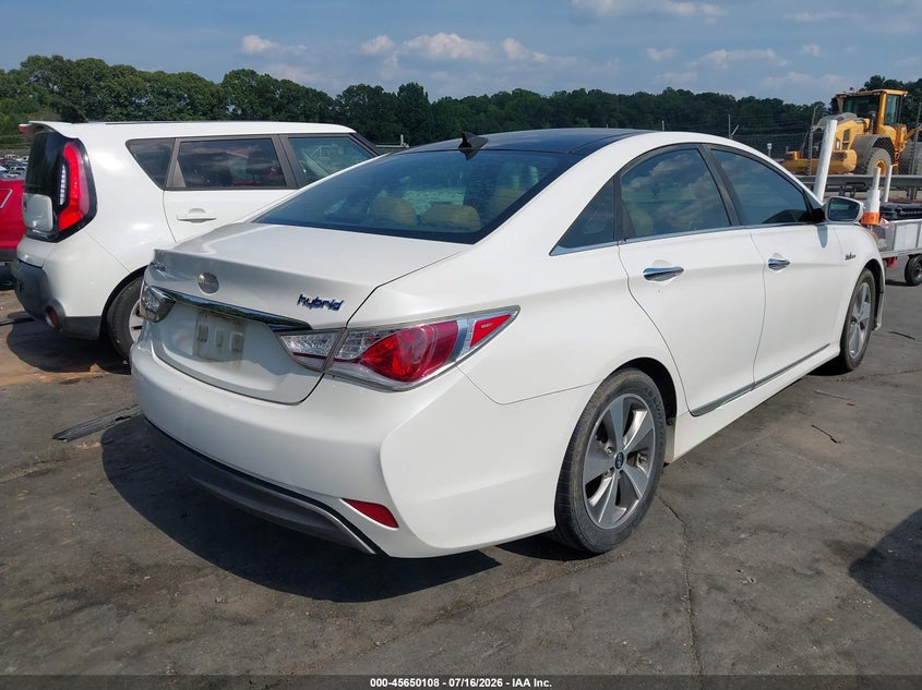 2012 Hyundai Sonata VIN KMHEC4A48CA023137 IAAI salvage auction — NORMAL WEAR, Clear (North Carolina), sold $250 on 2026-07-30 (photo 4)