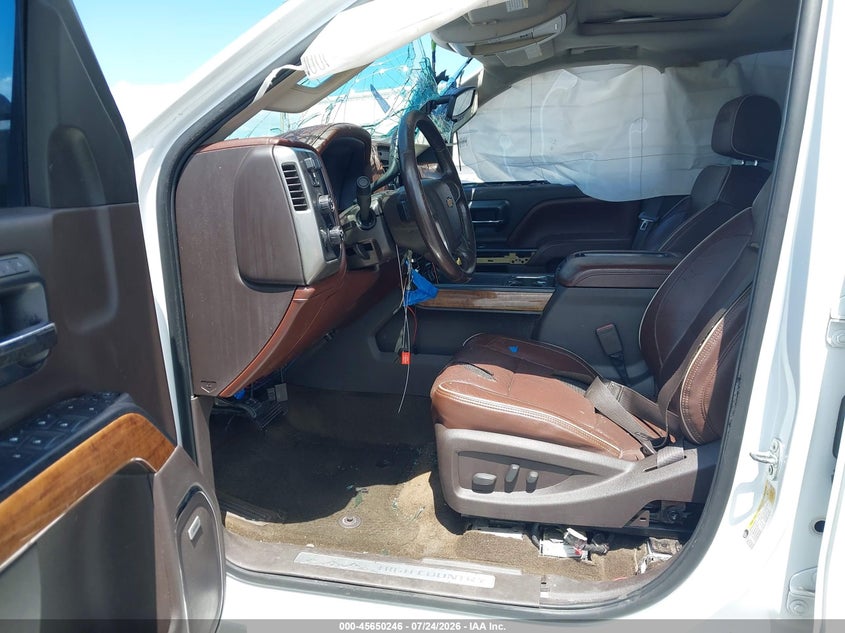 2015 Chevrolet Silverado VIN 1GC1KXE88FF547562 IAAI salvage auction — RIGHT SIDE, Salvage Title, sold $7,975 on 2026-10-04 (photo 5)