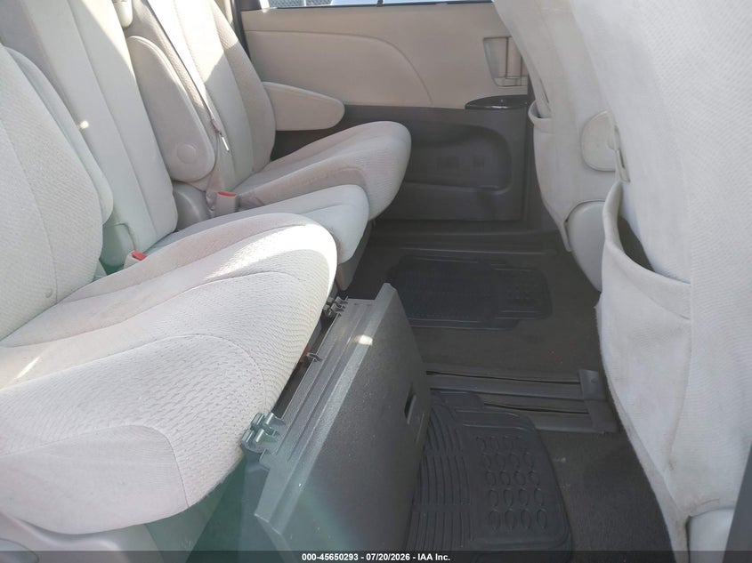 2011 Toyota Sienna VIN 5TDKK3DC9BS107296 IAAI salvage auction — FRONT END, Repossession Paperwork (North Carolina), sold $775 on 2026-07-29 (photo 8)