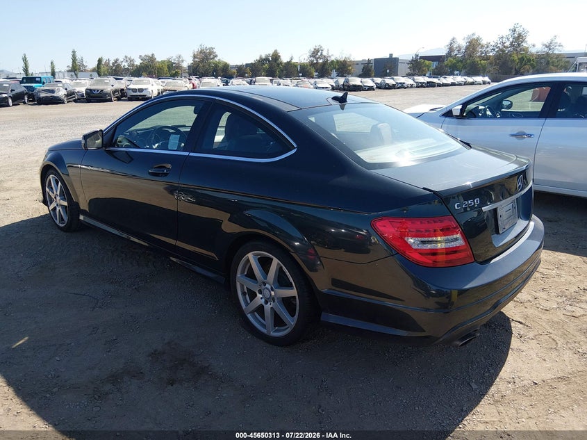 2013 Mercedes-benz C-klasse VIN WDDGJ4HB5DG023334 IAAI salvage auction — NORMAL WEAR, Clear - Dealer Only (California), sold $25 on 2026-07-29 (photo 3)