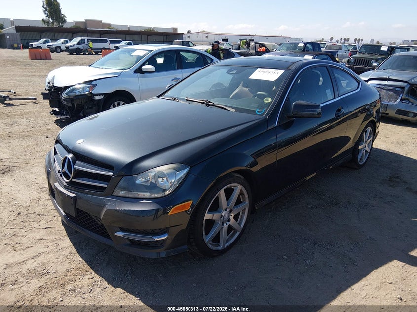 2013 Mercedes-benz C-klasse VIN WDDGJ4HB5DG023334 IAAI salvage auction — NORMAL WEAR, Clear - Dealer Only (California), sold $25 on 2026-07-29 (photo 6)