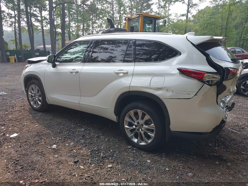 2020 Toyota Highlander VIN 5TDDZRBH3LS013180 IAAI salvage auction — FRONT & REAR, Salvage (Virginia), sold $7,600 on 2026-08-01 (photo 3)