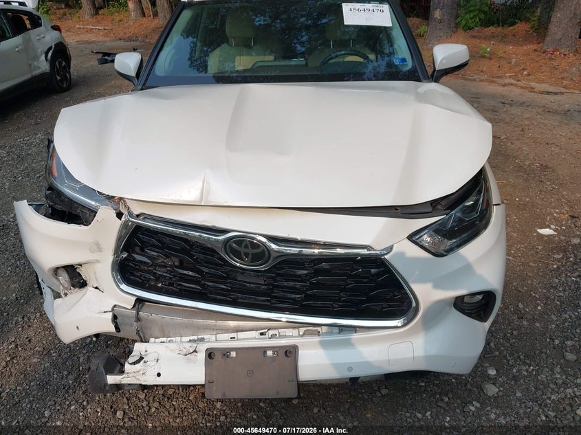 2020 Toyota Highlander VIN 5TDDZRBH3LS013180 IAAI salvage auction — FRONT & REAR, Salvage (Virginia), sold $7,600 on 2026-08-01 (photo 6)