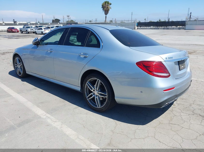 2017 Mercedes-benz E-klasse VIN WDDZF4JB0HA100091 IAAI salvage auction — RIGHT FRONT, Salvage (California), sold $4,700 on 2026-08-12 (photo 3)