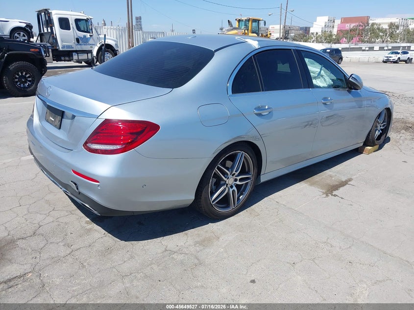 2017 Mercedes-benz E-klasse VIN WDDZF4JB0HA100091 IAAI salvage auction — RIGHT FRONT, Salvage (California), sold $4,700 on 2026-08-12 (photo 4)