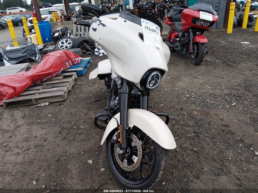 2023 Harley-davidson Street glide VIN 1HD1KRP14PB604634 IAAI salvage auction — RIGHT SIDE, Salvage Title, sold $8,400 on 2026-09-16 (photo 5)