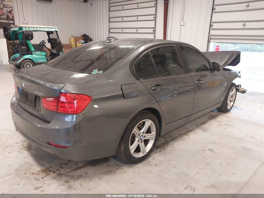 2015 BMW 3er VIN WBA3B3G56FNT17087 IAAI salvage auction — FRONT END, Salvage Title, sold $400 on 2026-08-20 (photo 4)