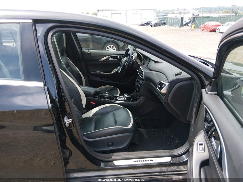 2017 Infiniti Qx30 VIN SJKCH5CP9HA024070 IAAI salvage auction — NORMAL WEAR, Salvage Title, sold $5,100 on 2026-07-24 (photo 5)