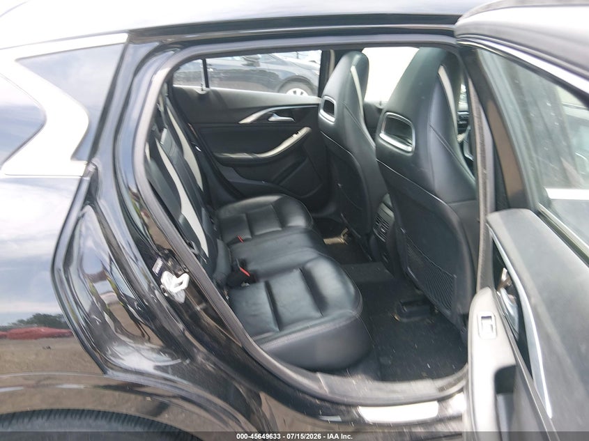 2017 Infiniti Qx30 VIN SJKCH5CP9HA024070 IAAI salvage auction — NORMAL WEAR, Salvage Title, sold $5,100 on 2026-07-24 (photo 8)