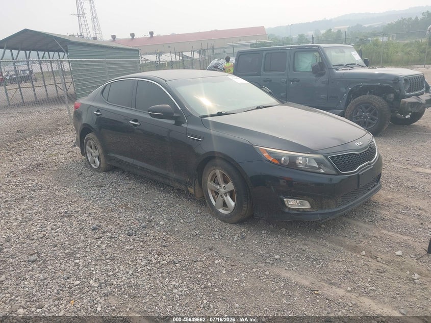 2015 Kia Optima VIN 5XXGM4A76FG425008 IAAI salvage auction — LEFT FRONT, Salvage Title, sold $425 on 2026-08-02 (photo 1)