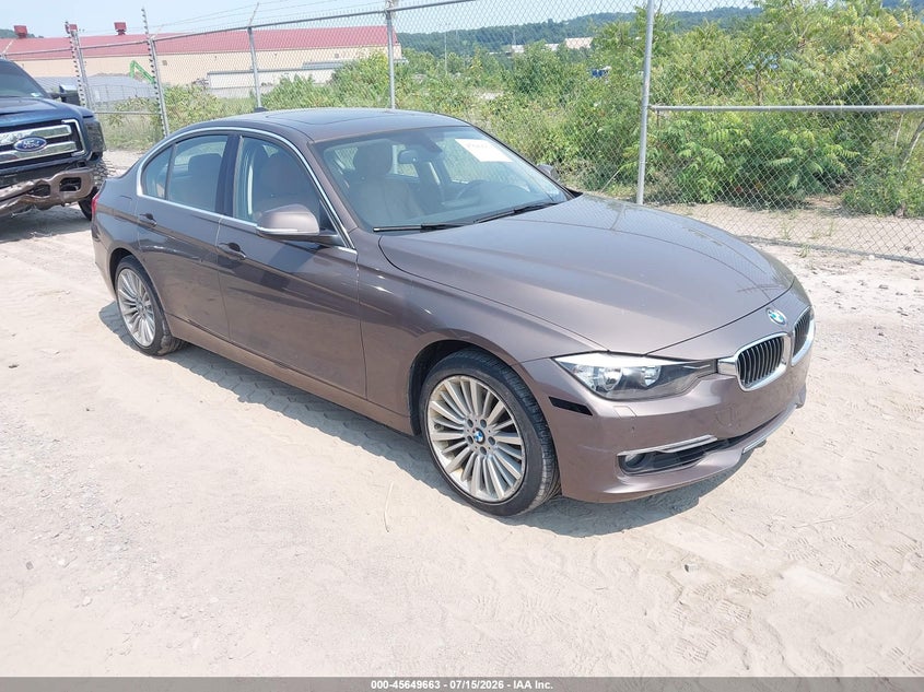 2013 BMW 3 series VIN WBA3B5C55DF595987 IAAI salvage auction — NORMAL WEAR, Clear (Pennsylvania), sold $125 on 2026-07-21 (photo 1)