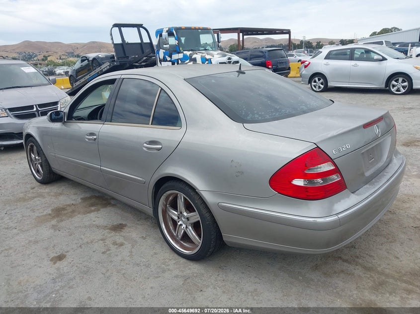 2005 Mercedes-benz E-class VIN WDBUF65J65A636233 IAAI salvage auction — NORMAL WEAR, Clear - Dealer Only (California), sold $175 on 2026-07-30 (photo 3)