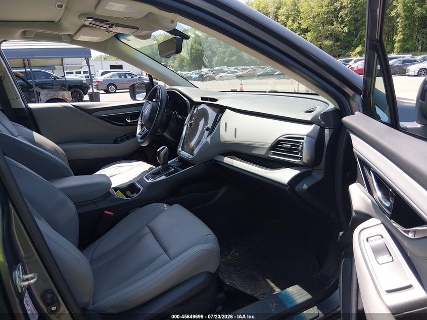 2020 Subaru LEGACY VIN 4S3BWAN62L3008095 IAAI salvage auction — REAR END, Salvage Title, sold $4,050 on 2026-07-31 (photo 5)