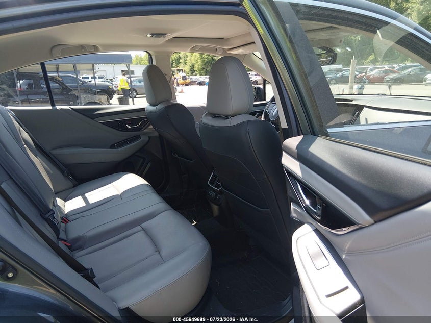 2020 Subaru LEGACY VIN 4S3BWAN62L3008095 IAAI salvage auction — REAR END, Salvage Title, sold $4,050 on 2026-07-31 (photo 8)