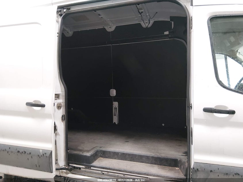 2022 Ford Transit VIN 1FTBR2X84NKA63863 IAAI salvage auction — FRONT END, Enterprise Vehicles Clear Only (Alaska), sold $18,600 on 2026-07-29 (photo 8)
