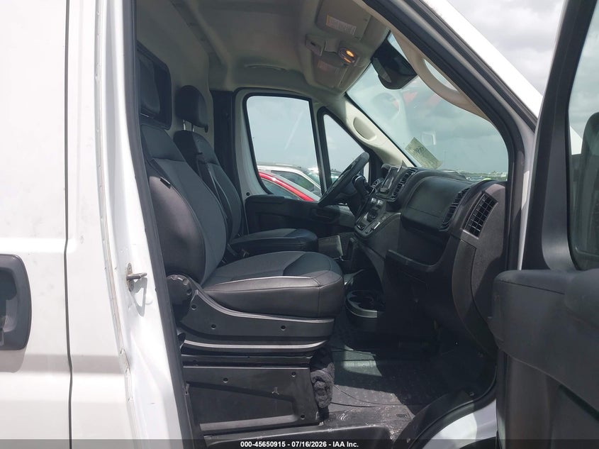 2025 Ram Promaster city VIN 3C6LRVDG5SE504097 IAAI salvage auction — RIGHT SIDE, Salvage Title, sold $17,500 on 2026-07-30 (photo 5)