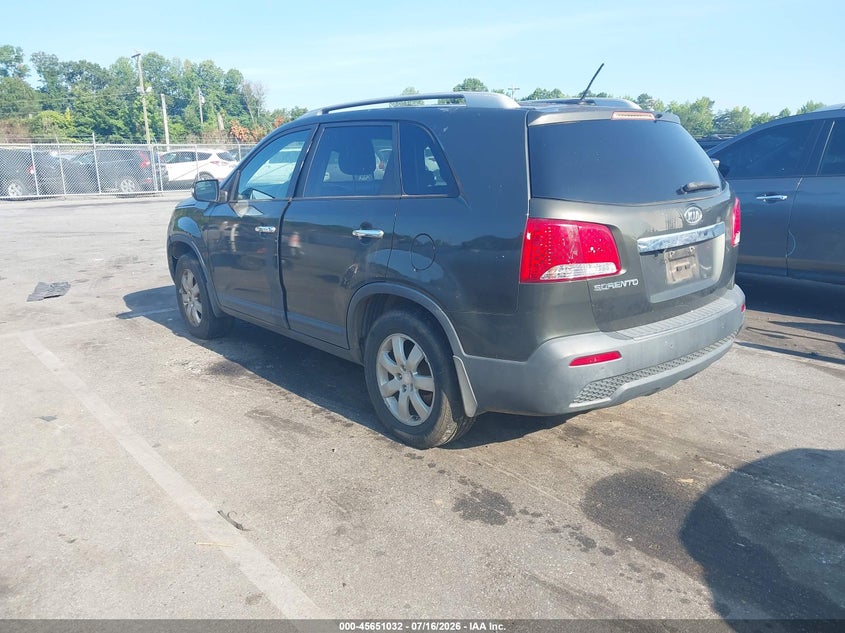 2011 Kia Sorento VIN 5XYKT3A17BG147793 IAAI salvage auction — NORMAL WEAR, Clear (North Carolina), sold $1,200 on 2026-07-23 (photo 3)