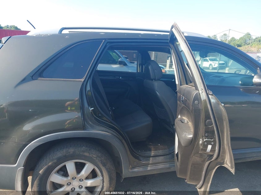 2011 Kia Sorento VIN 5XYKT3A17BG147793 IAAI salvage auction — NORMAL WEAR, Clear (North Carolina), sold $1,200 on 2026-07-23 (photo 8)