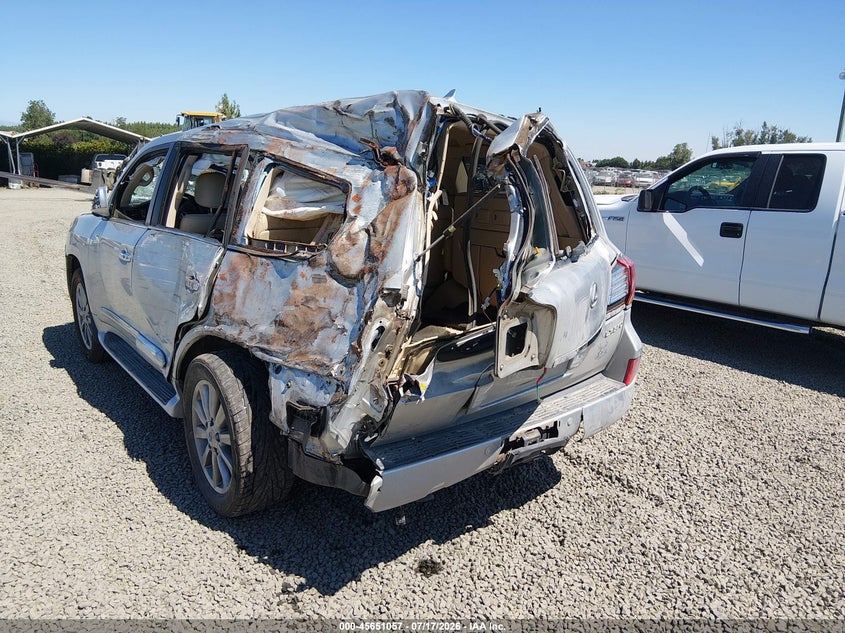 2011 Lexus Lx 570 VIN JTJHY7AX4B4066267 IAAI salvage auction — ROLLOVER, Non-Repairable (California), sold $7,225 on 2026-08-24 (photo 6)