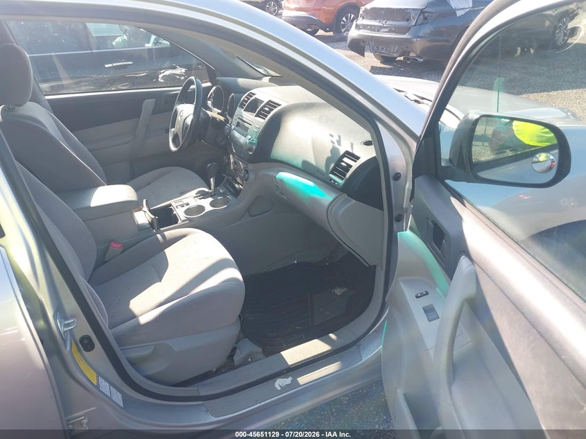 2008 Toyota Highlander VIN JTEES41A282035665 IAAI salvage auction — NORMAL WEAR, Clear (South Carolina), sold $975 on 2026-07-30 (photo 5)