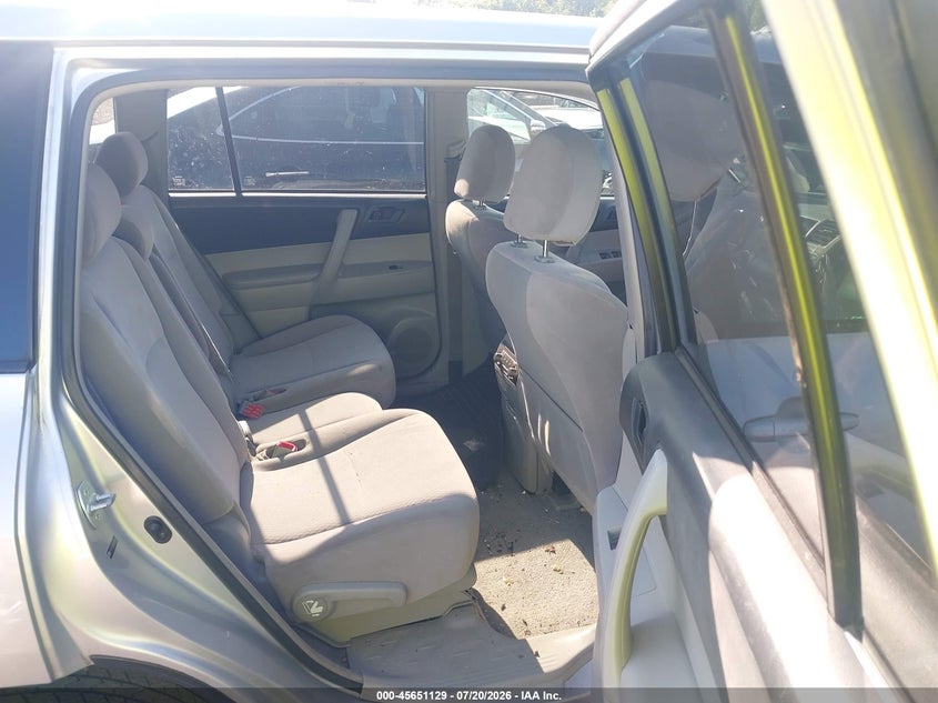 2008 Toyota Highlander VIN JTEES41A282035665 IAAI salvage auction — NORMAL WEAR, Clear (South Carolina), sold $975 on 2026-07-30 (photo 8)
