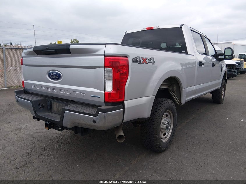 2018 Ford F-250 VIN 1FT7W2B62JEC48717 IAAI salvage auction — NORMAL WEAR, SF97 (Oregon), sold $26,150 on 2026-08-26 (photo 4)