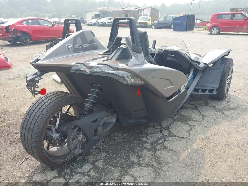 2015 Polaris Slingshot VIN 57XAASFA1F5104481 IAAI salvage auction — ELECTRICAL, Salvage Title, sold $5,500 on 2026-08-24 (photo 4)