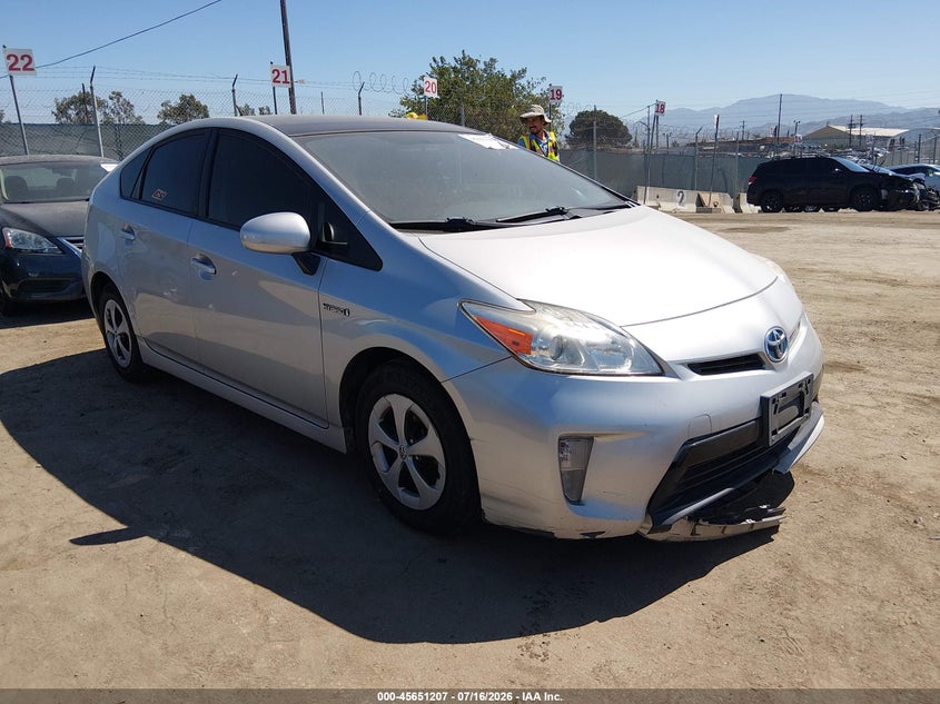 2014 Toyota Prius VIN JTDKN3DU0E0382465 IAAI salvage auction — NORMAL WEAR, Clear - Dealer Only (California), sold $1,550 on 2026-07-29 (photo 1)