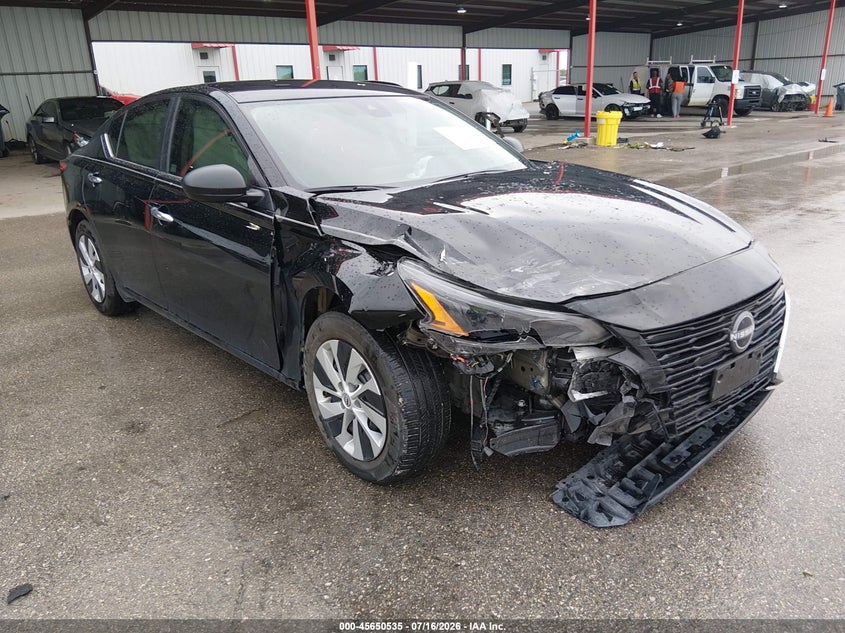 2025 Nissan Altima VIN 1N4BL4BV6SN306602 — IAAI salvage auction photo