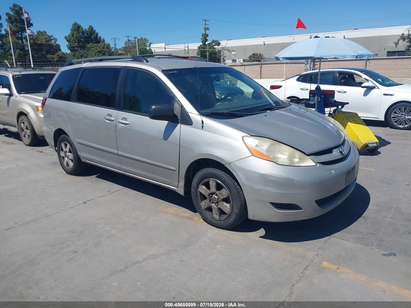 2006 Toyota Sienna VIN 5TDZA23C86S411383 IAAI salvage auction — NORMAL WEAR, Salvage Title - Dealer (California), sold $225 on 2026-07-29 (photo 1)
