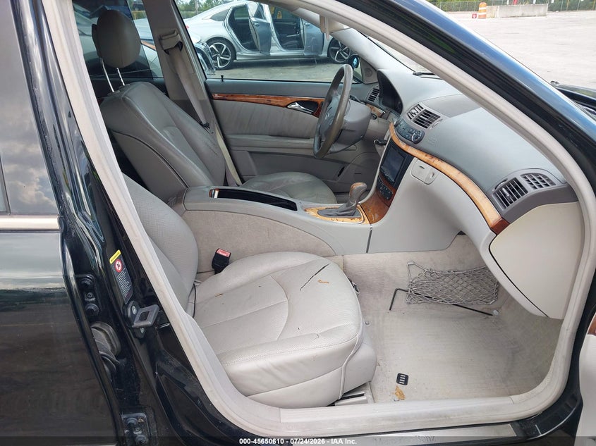 2005 Mercedes-benz E-class VIN WDBUF26J35A714748 IAAI salvage auction — REAR END, Rebuildable (Florida), sold $400 on 2026-08-10 (photo 5)