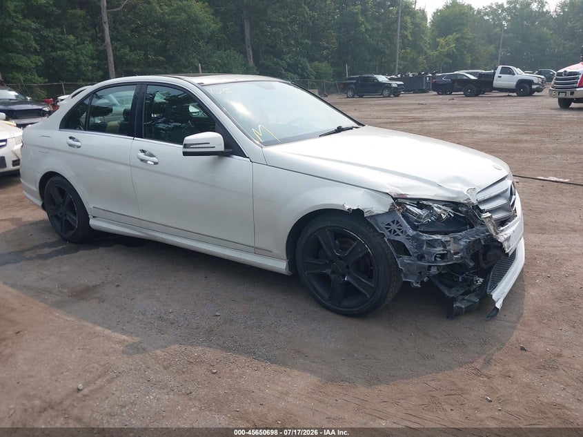 2011 Mercedes-benz C-klasse VIN WDDGF5EB2BA516416 IAAI salvage auction — RIGHT FRONT, Salvage - Greater Than 75% (Maryland), sold $700 on 2026-08-01 (photo 1)