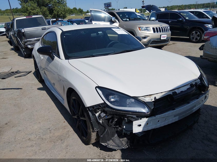 2025 Toyota Gr 86 VIN JF1ZNBE11S8755982 — IAAI salvage auction photo