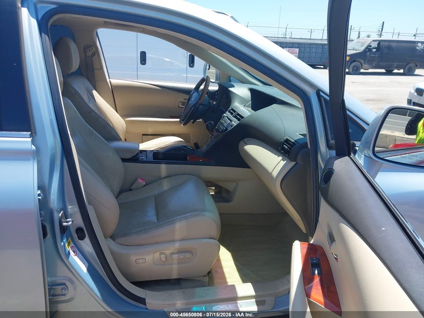 2010 Lexus Rx 350 VIN JTJZK1BAXA2406402 IAAI salvage auction — NORMAL WEAR, Clear - Dealer Only (California), sold $1,500 on 2026-07-22 (photo 5)