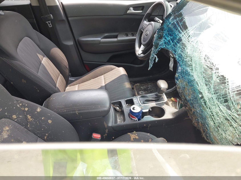2019 Kia Sportage VIN KNDPMCAC5K7527068 IAAI salvage auction — BIO HAZARD, Salvage (Pennsylvania), sold $3,300 on 2026-07-30 (photo 5)