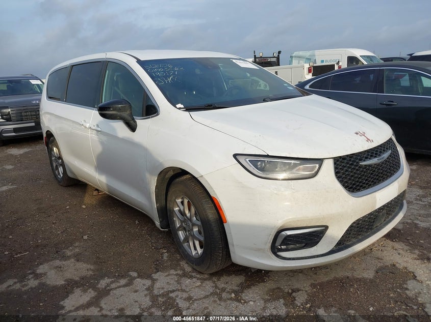2026 Chrysler Pacifica VIN 2C4RC1BG8TR190171 — IAAI salvage auction photo