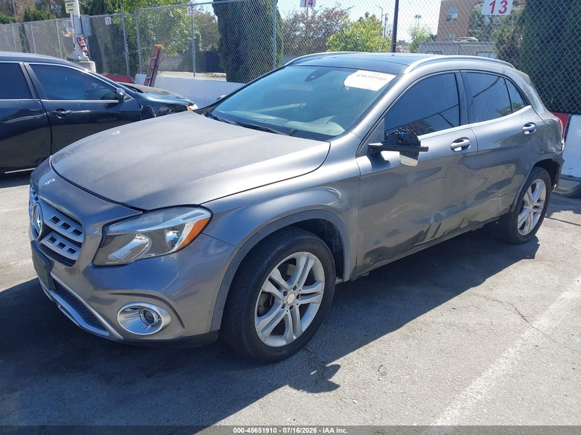 2018 Mercedes-benz Gla-klasse VIN WDCTG4GB0JJ370099 IAAI salvage auction — SIDE, Wait Title, sold $4,550 on 2026-08-19 (photo 2)