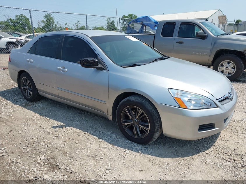 2007 Honda Accord VIN JHMCM56347C005192 IAAI salvage auction — NORMAL WEAR, Original (Ohio), sold $300 on 2026-07-30 (photo 1)