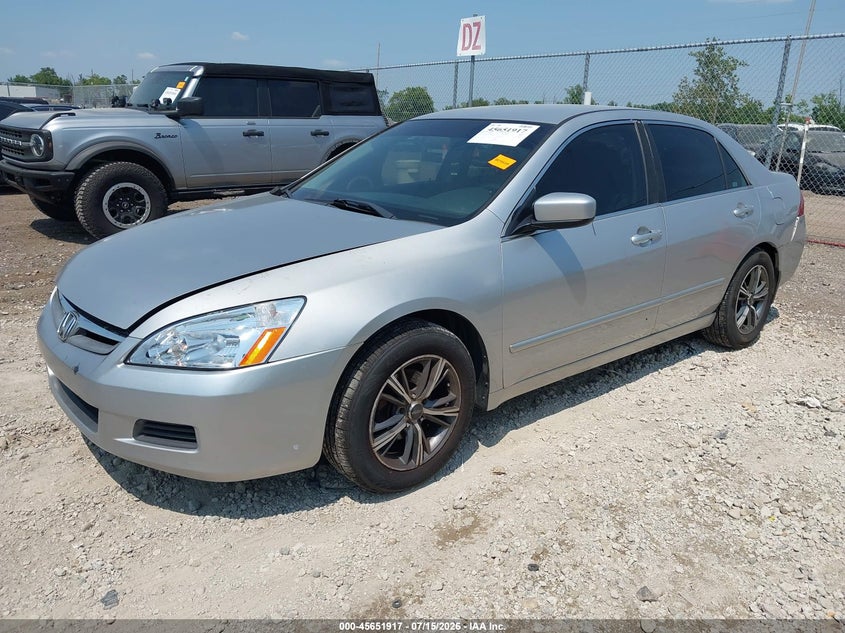 2007 Honda Accord VIN JHMCM56347C005192 IAAI salvage auction — NORMAL WEAR, Original (Ohio), sold $300 on 2026-07-30 (photo 2)