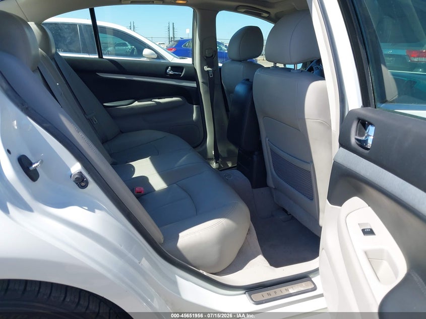 2009 Infiniti G37 VIN JNKCV61E39M310255 IAAI salvage auction — NORMAL WEAR, Clear - Dealer Only (California), sold $575 on 2026-07-29 (photo 8)