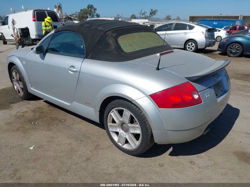 2004 Audi Tt VIN TRUUF28NX41020838 IAAI salvage auction — THEFT, Clear - Dealer Only (California), sold $1,600 on 2026-07-22 (photo 3)
