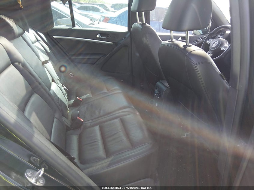 2014 Volkswagen Tiguan VIN WVGAV3AX4EW558727 IAAI salvage auction — NORMAL WEAR, Wait Title, sold $1,400 on 2026-08-10 (photo 8)