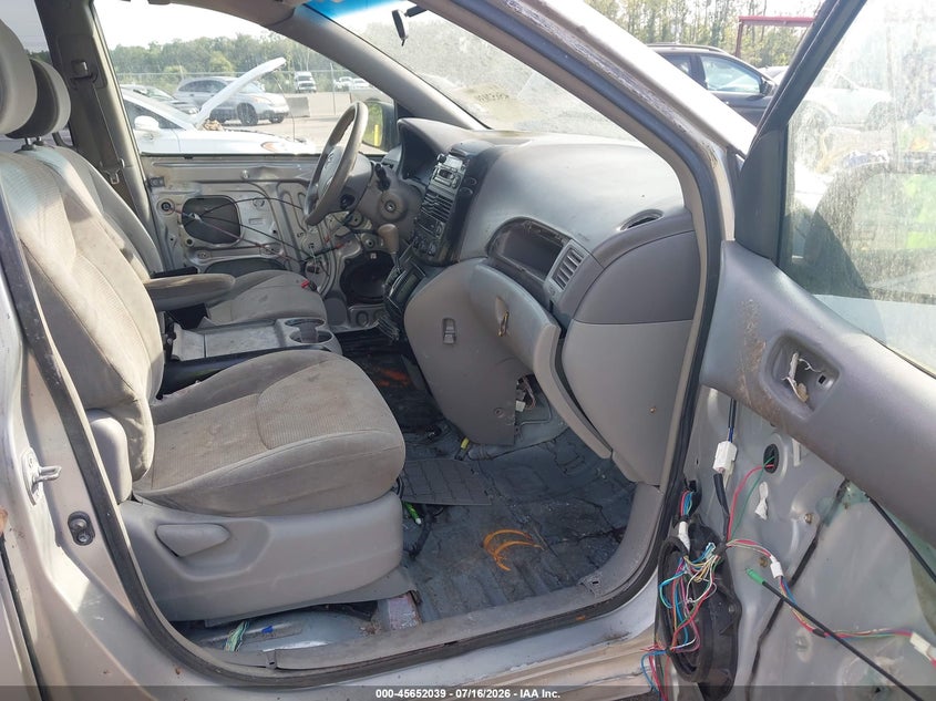 2004 Toyota Sienna VIN 5TDZA23CX4S021012 IAAI salvage auction — NORMAL WEAR, Clear (Florida), sold $325 on 2026-07-28 (photo 5)