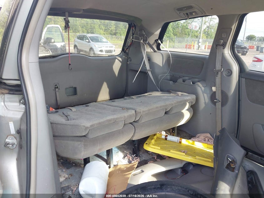 2004 Toyota Sienna VIN 5TDZA23CX4S021012 IAAI salvage auction — NORMAL WEAR, Clear (Florida), sold $325 on 2026-07-28 (photo 8)