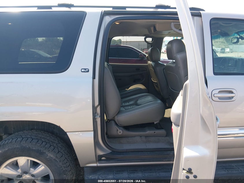 2005 Gmc Yukon VIN 3GKFK16Z05G242228 IAAI salvage auction — SIDE, Clear (Montana), sold $400 on 2026-08-30 (photo 8)
