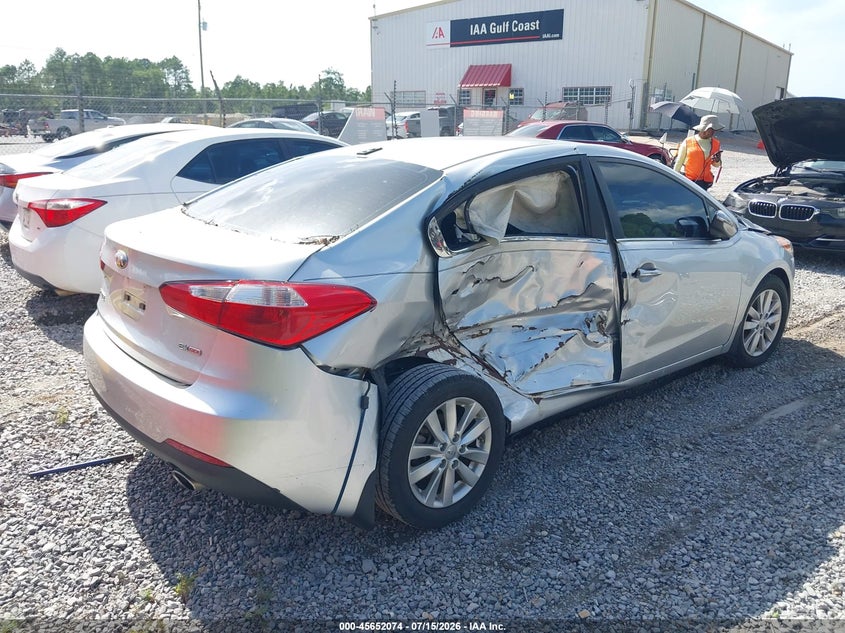 2014 Kia Forte VIN KNAFX4A82E5090289 IAAI salvage auction — NORMAL WEAR, Clear (Mississippi), sold $350 on 2026-07-31 (photo 4)