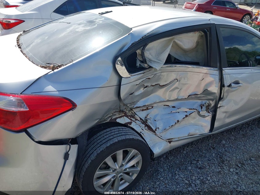 2014 Kia Forte VIN KNAFX4A82E5090289 IAAI salvage auction — NORMAL WEAR, Clear (Mississippi), sold $350 on 2026-07-31 (photo 6)