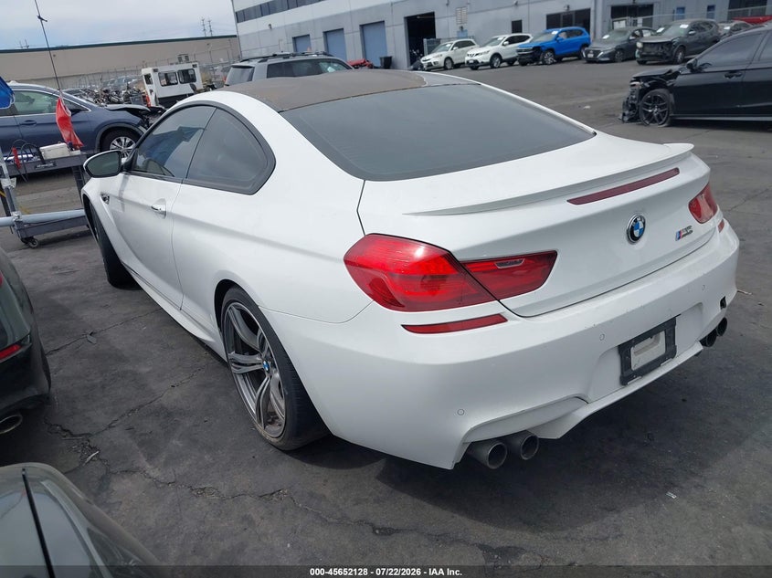 2013 BMW M6 VIN WBSLX9C50DC968763 IAAI salvage auction — THEFT, Wait Title, sold $7,200 on 2026-08-05 (photo 3)