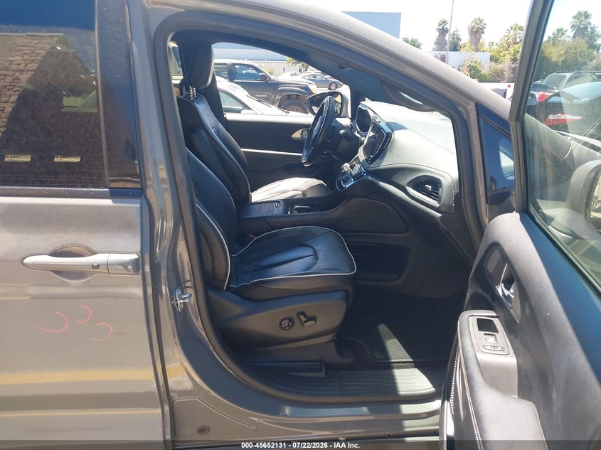 2021 Chrysler Pacifica VIN 2C4RC1S73MR536516 IAAI salvage auction — SIDE, Wait Title, sold $4,600 on 2026-08-27 (photo 5)